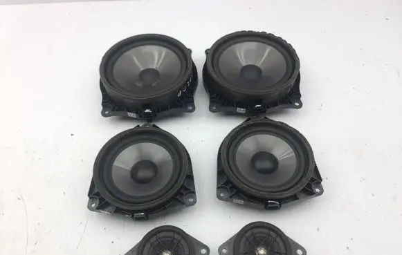 Lexus IS III XE30 Audio system kit 8616053370 8616033820