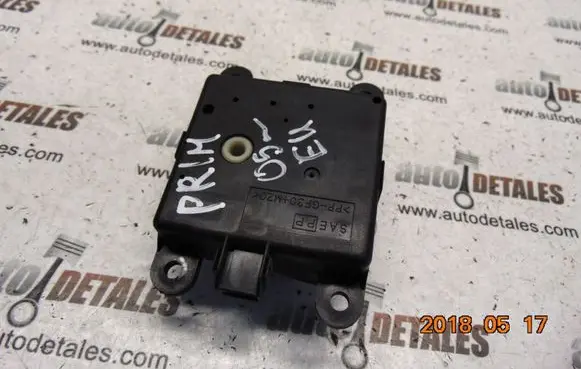 Nissan Primera Air flap motor/actuator 3T05030820