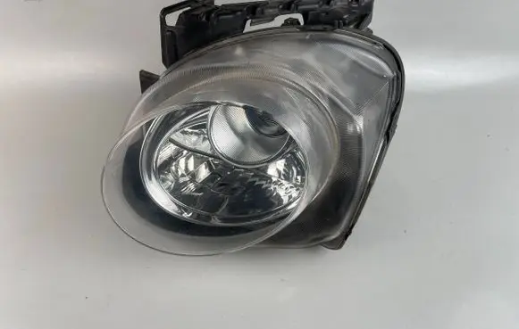 Nissan Juke I F15 Headlight/headlamp 26060BV90A