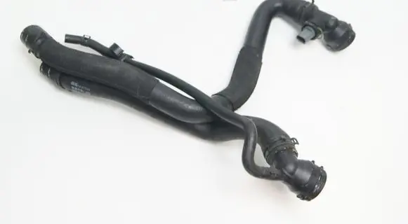 Volkswagen Jetta VI Engine coolant pipe/hose 5C0121049J