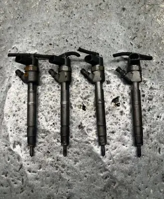 Mercedes-Benz C W203 Fuel injectors set 0445110140