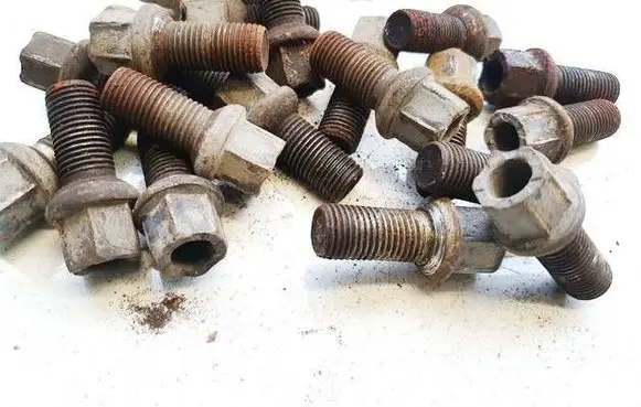 Volkswagen Polo IV 9N3 Nuts/bolts 