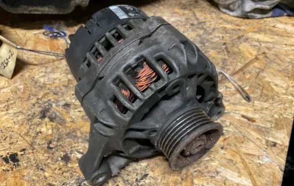 Audi A4 S4 B5 8D Generator/alternator 058903016 0123310022