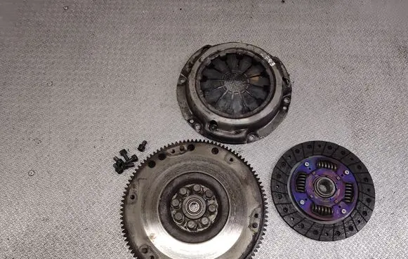 Suzuki Swift I Clutch set kit SJD043U