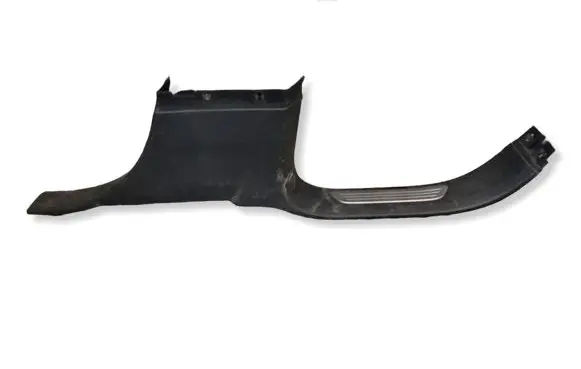 Volkswagen Touareg II (C) pillar trim A053629