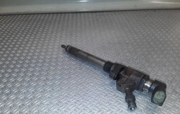 Citroen C5 Fuel injector 9657144580