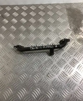 Volkswagen Touareg II Engine coolant pipe/hose 06E121083