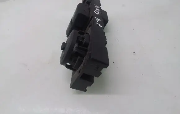 Ford Focus Electric window control switch 03168004