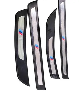 BMW 5 F10 F11 Foot area side trim 