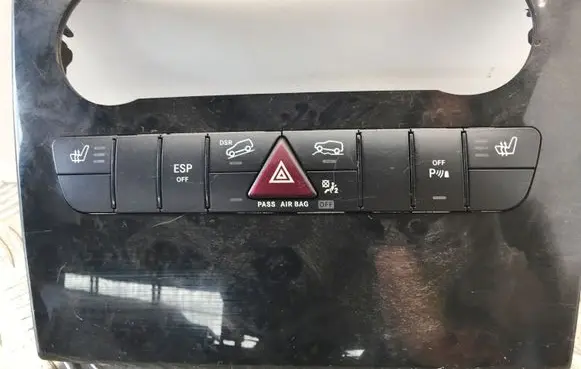 Mercedes-Benz ML W164 Hazard light switch A1648709910 W1402001 03754749