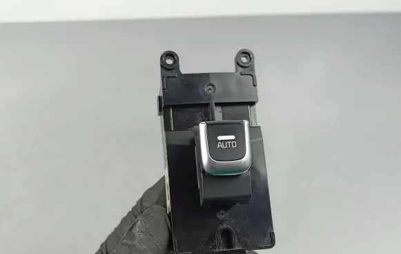 KIA Sorento Electric window control switch 93575C5120WK