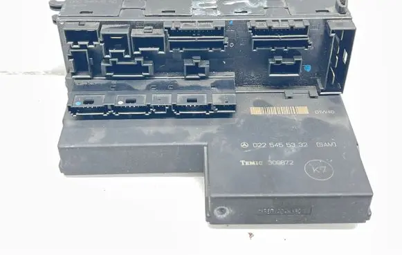 Mercedes-Benz E W210 Fuse module 0225455332