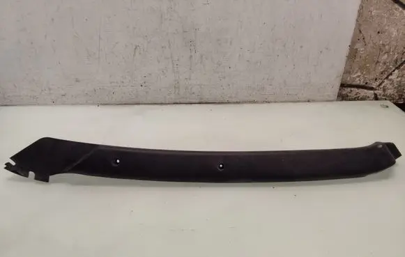 Porsche Cayenne (9PA) Tailgate trim 7L5867711