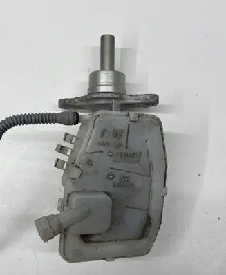 Opel Vivaro Master brake cylinder 460910323R 93868495