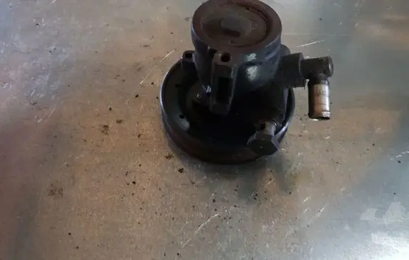 Volkswagen PASSAT B5 Power steering pump