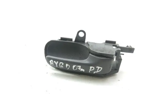 Toyota Aygo AB10 Front door interior handle