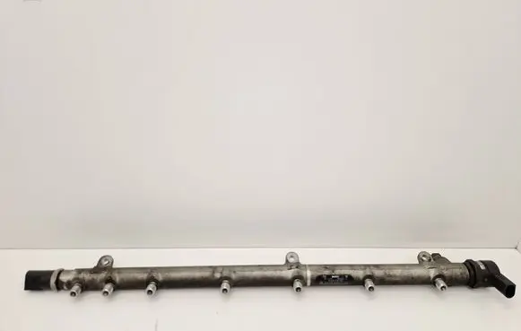 Mercedes-Benz E W211 Fuel main line pipe A6130700195 000555L2 0445216007
