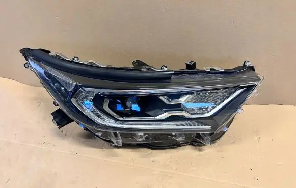 Toyota RAV 4 (XA50) Headlight/headlamp