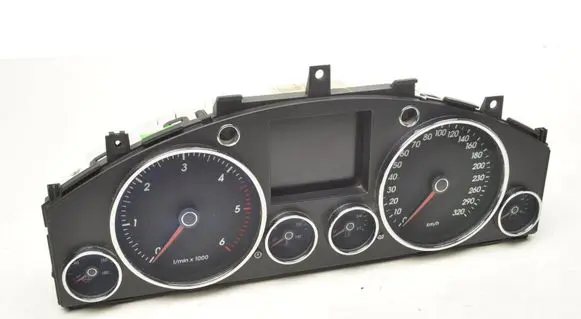 Volkswagen Touareg I Speedometer (instrument cluster) 7L6920881B