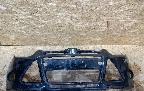 Ford Focus Front bumper BM51-17757-A S2504S029