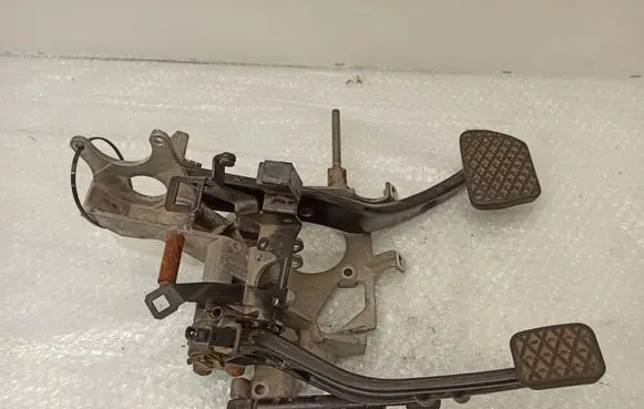 BMW 7 E38 Pedal assembly 1162311 00100221