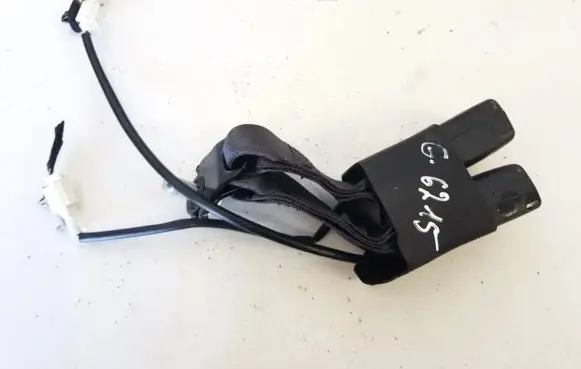 Nissan Qashqai Middle seatbelt buckle (rear) 01720
