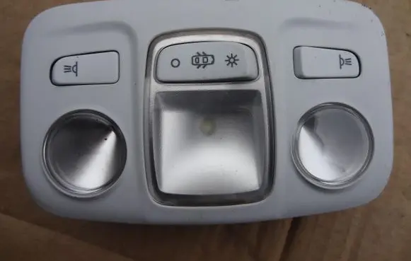 Peugeot 308 Headlining lighting console trim 96781444
