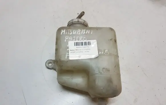 Mitsubishi Pajero Coolant expansion tank/reservoir