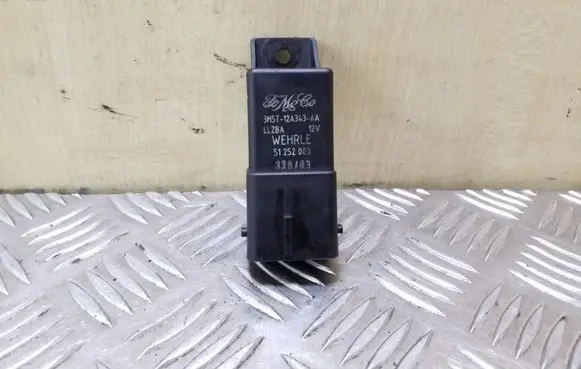 Mazda 3 I Glow plug pre-heat relay 3M5T12A343AA 51252003
