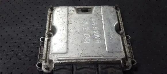 Renault Laguna II Engine control unit/module 0281010637 8200211711