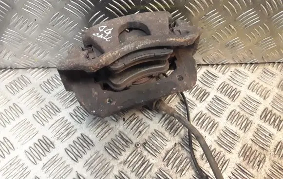 Mercedes-Benz C W203 Front brake caliper