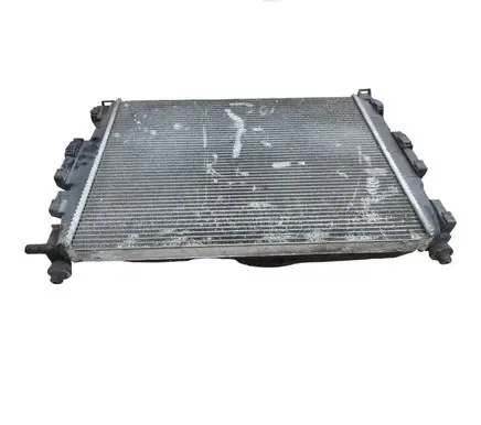 Renault Megane II Coolant radiator 876963Q 8200357636 RA1410