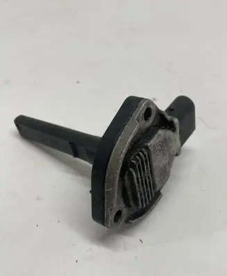 BMW 5 E39 Oil level sensor 7508003 868902 786802