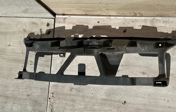 Renault Scenic II - Grand scenic II Radiator support slam panel