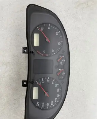 Speedometer (instrument cluster)