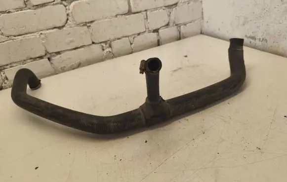 Volkswagen Transporter - Caravelle T4 Engine coolant pipe/hose 074121101E