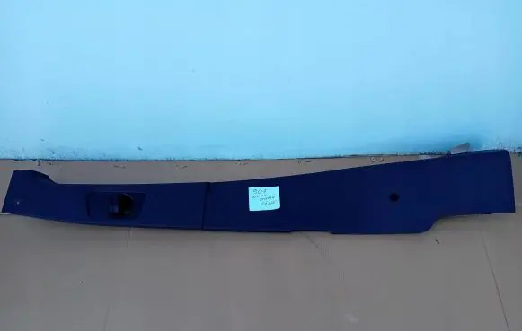 Mercedes-Benz Sprinter W907 W910 (B) pillar trim (top) A9076903200