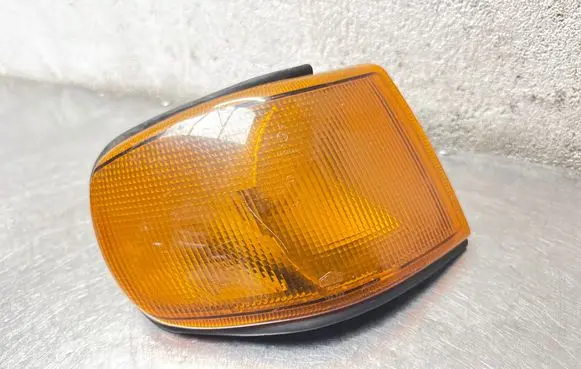 Saab 9000 CD Front indicator light 139754