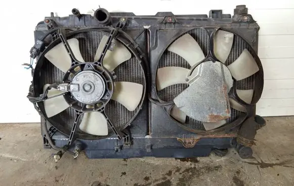 Toyota RAV 4 (XA20) Fan set WENTYLATORCHLODRAV