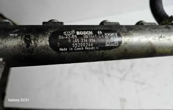 Opel Zafira B Fuel main line pipe 55200266 0445214056