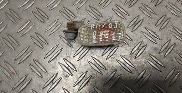 Toyota RAV 4 (XA20) Front fender indicator light 