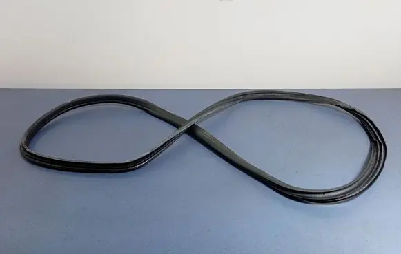 Ford Mondeo MK IV Front door rubber seal 