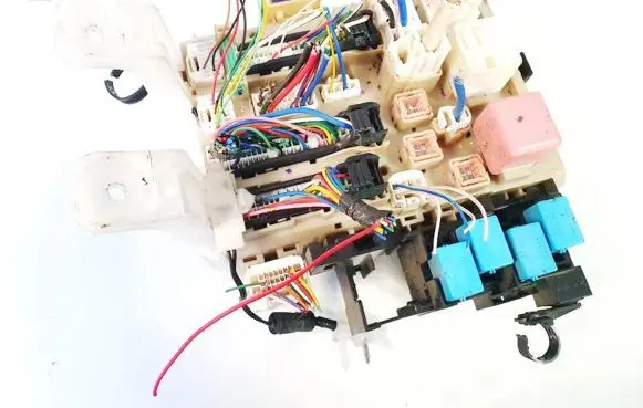 Toyota RAV 4 (XA30) Fuse box set 8273042360 82730-42360