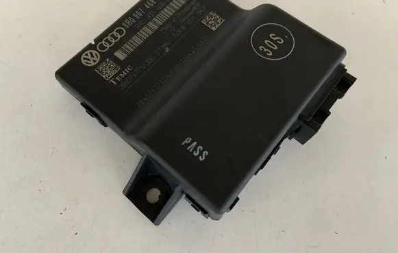 Audi Q5 SQ5 Gateway control module 8R0907468P 8R0907468D