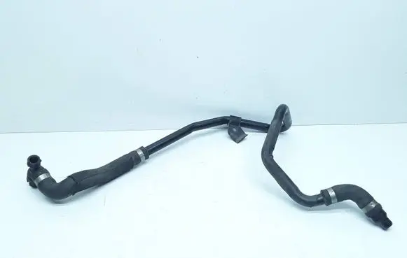 Mercedes-Benz E W212 Engine coolant pipe/hose A2125010024