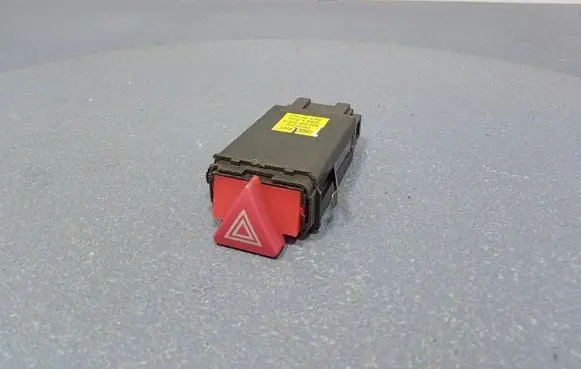 Audi A3 S3 8L Hazard light switch 8D0941509H