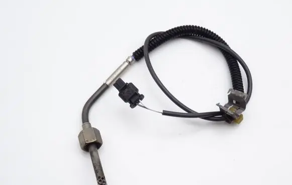 Mercedes-Benz A W169 Exhaust gas temperature sensor A0051539128