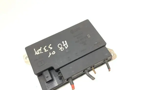 Audi A8 S8 D2 4D Other control units/modules 4D0907133