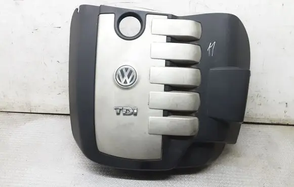 Volkswagen Touareg I Engine cover (trim)