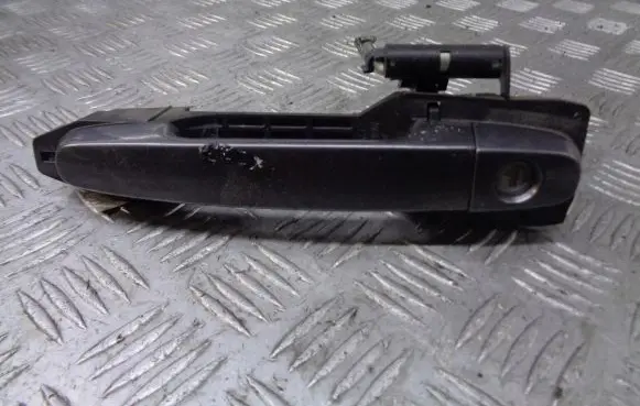 Toyota Avensis T250 Front door interior handle